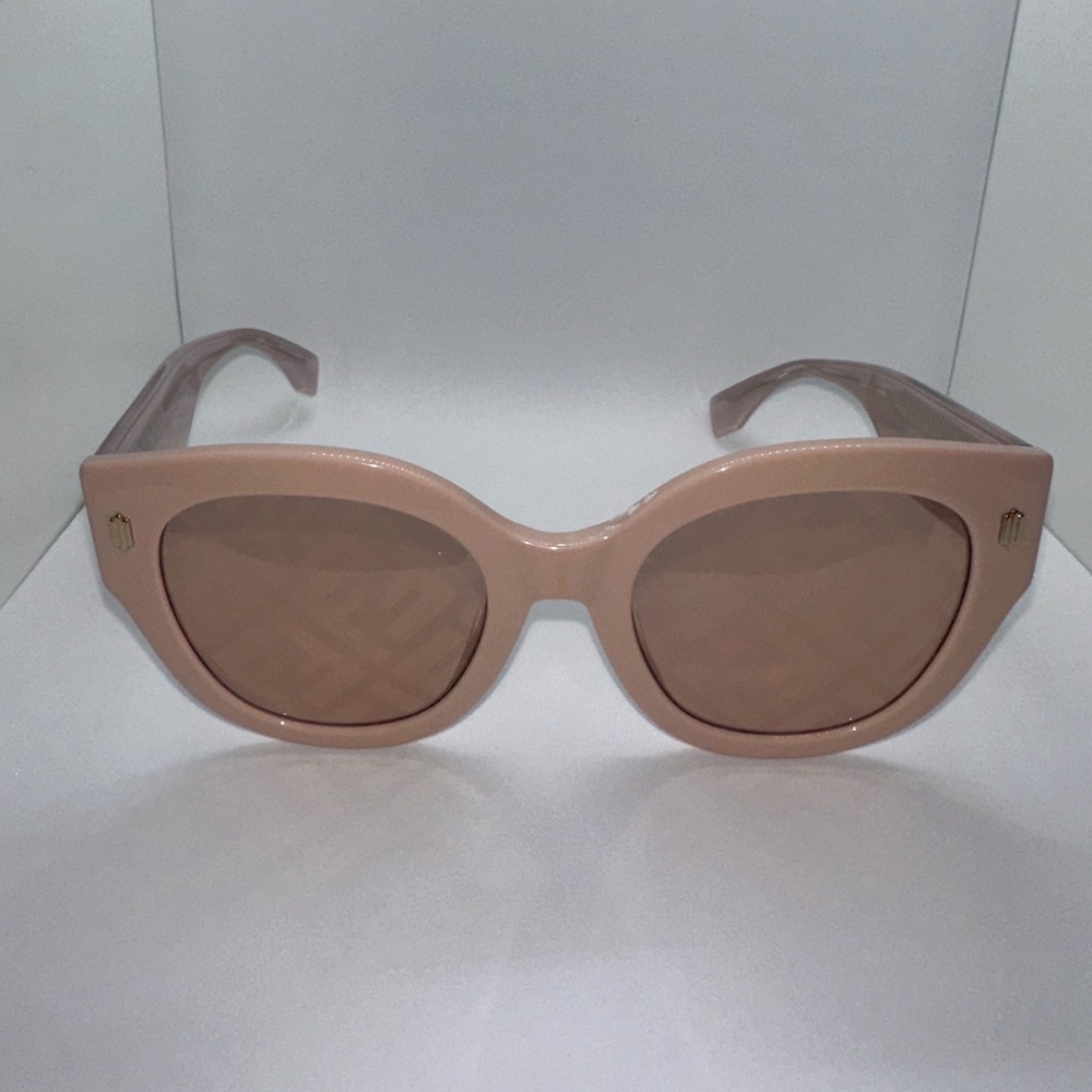 COPY - Fendi Sunglasses in Dusty Pink